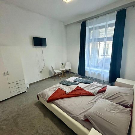Central Park Home Клуж-Напока Екстериор снимка