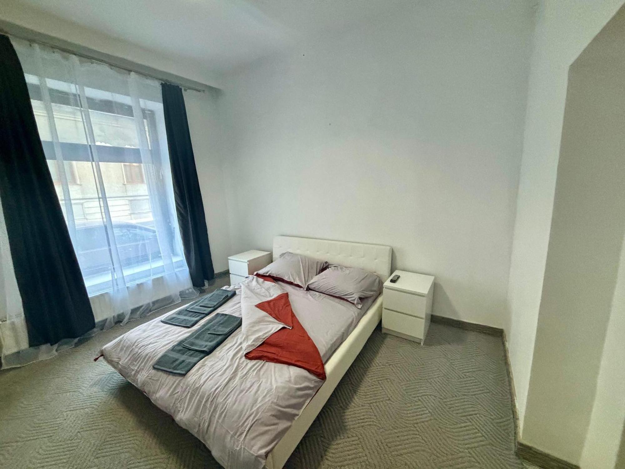 Central Park Home Клуж-Напока Екстериор снимка
